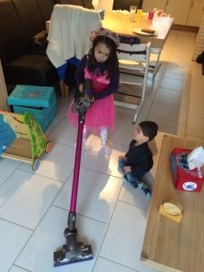 2015-03-20 Kids houden huis2