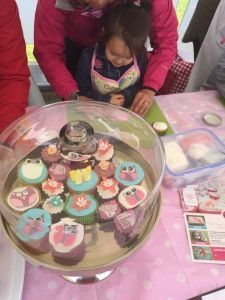 2015-05-30 Kids bij Cakes2Go markt09