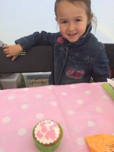 2015-05-30 Kids bij Cakes2Go markt18