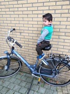 2015-09-24 Sylvain op fiets van Rowan