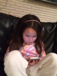 2016-01-17 Chloe heeft eindelijk haar eigen iPhone2