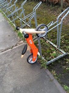 2016-03-05 Kids oefenen met fietsen2