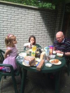 2016-06-01 Chloe op vakantie met opa en oma021