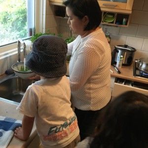 2016-08-02 Kids helpen met koken2