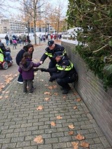 2016-11-12-kids-bij-intocht-sinterklaas-zoetermeer16