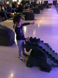 2016-12-11-kids-bowlen-met-papa-en-mama3