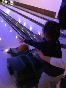 2016-12-11-kids-bowlen-met-papa-en-mama7